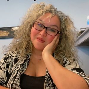 Meet your Posher, Paula